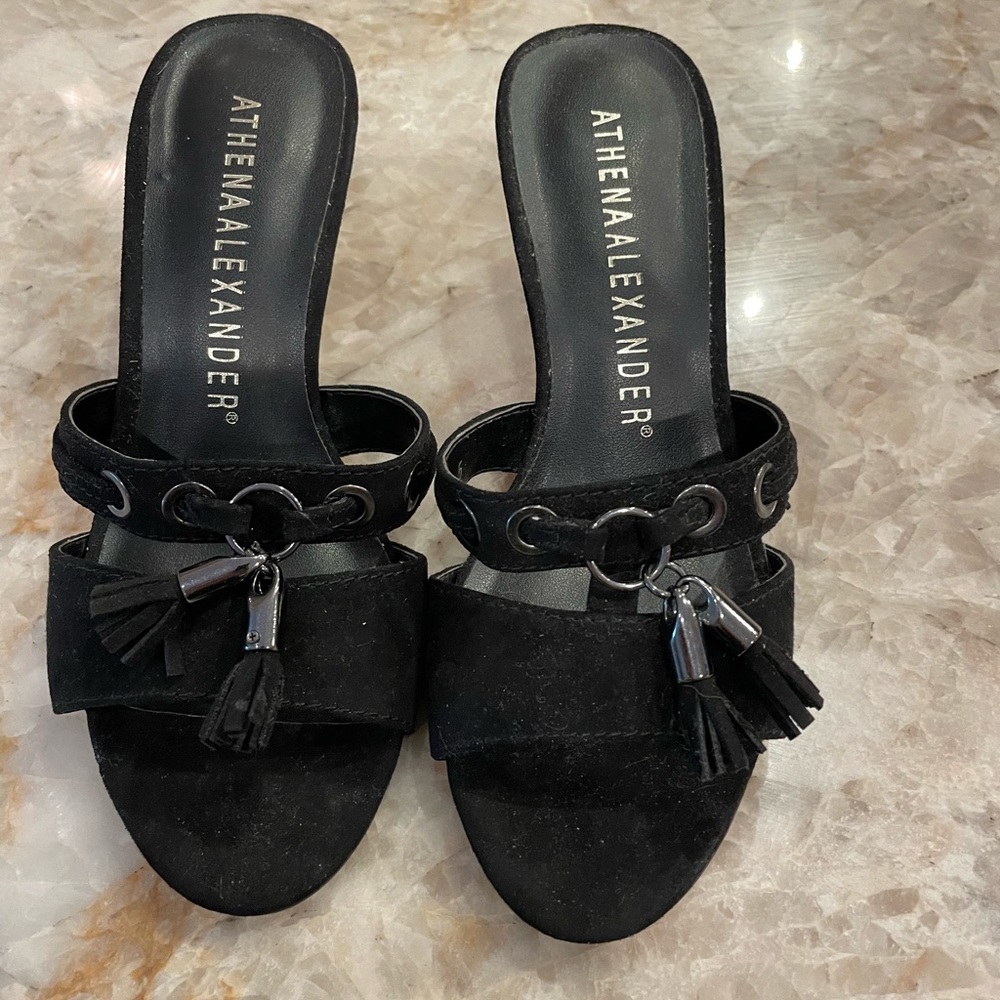 Black suede sandal size 5